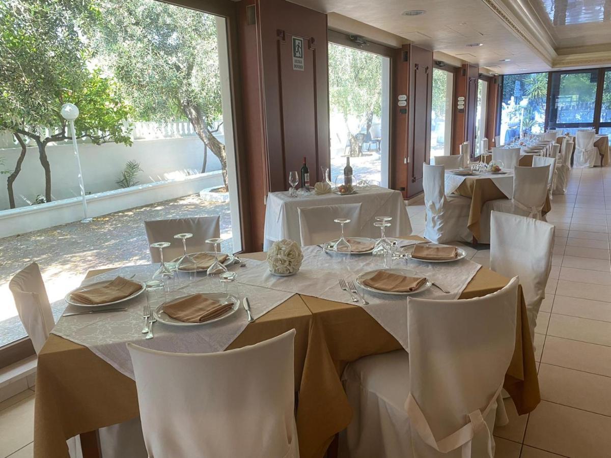 Hotel Il Melograno Mattinata Exteriér fotografie